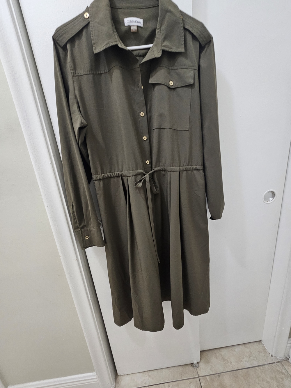 Olive Green Long Sleeve Shirt Dress #workwear #longsleeve